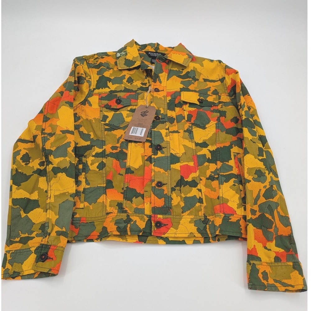 NWT Rocawear Camouflage Button Up Jacket Mens Size Small Borough Camo Streetwear